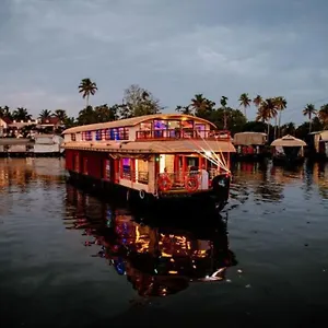 Vaishnav Tours Alappuzha